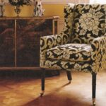 BEAUTIFUL CLASSICAL CHAIR